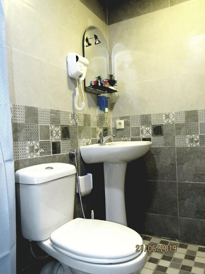 Atlas Hotel Тбилиси Экстерьер фото