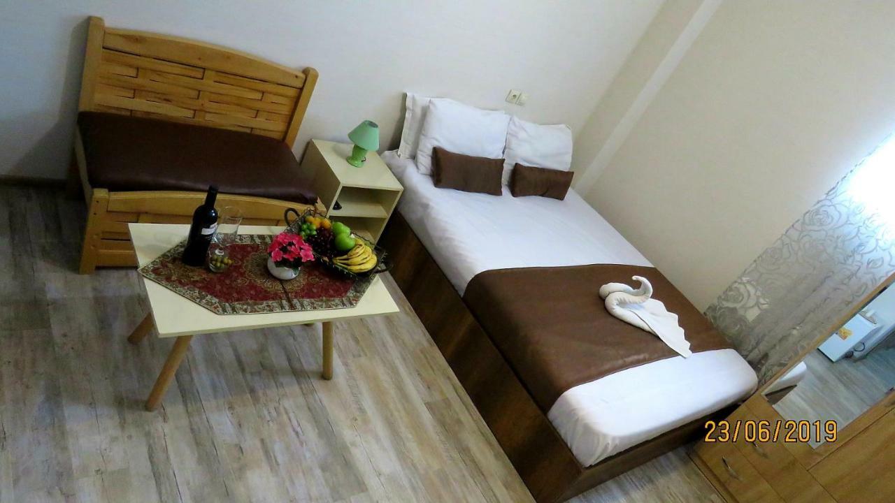 Atlas Hotel Тбилиси Экстерьер фото